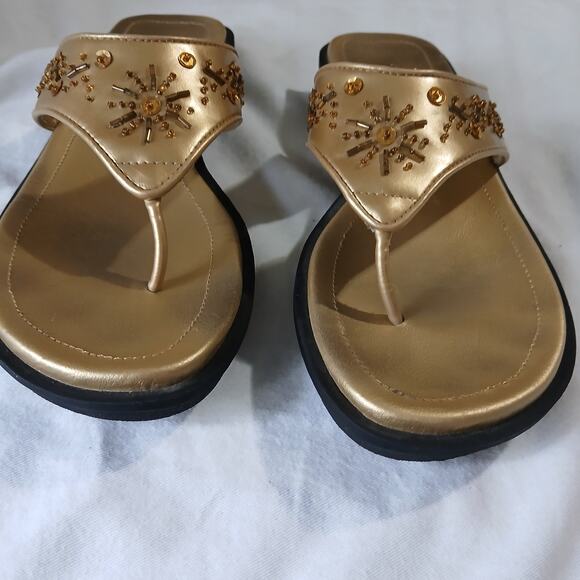 Wear Ever Bare Traps Bongo size 8M gold thong sandals bead and sequin accents - Picture 11 of 16